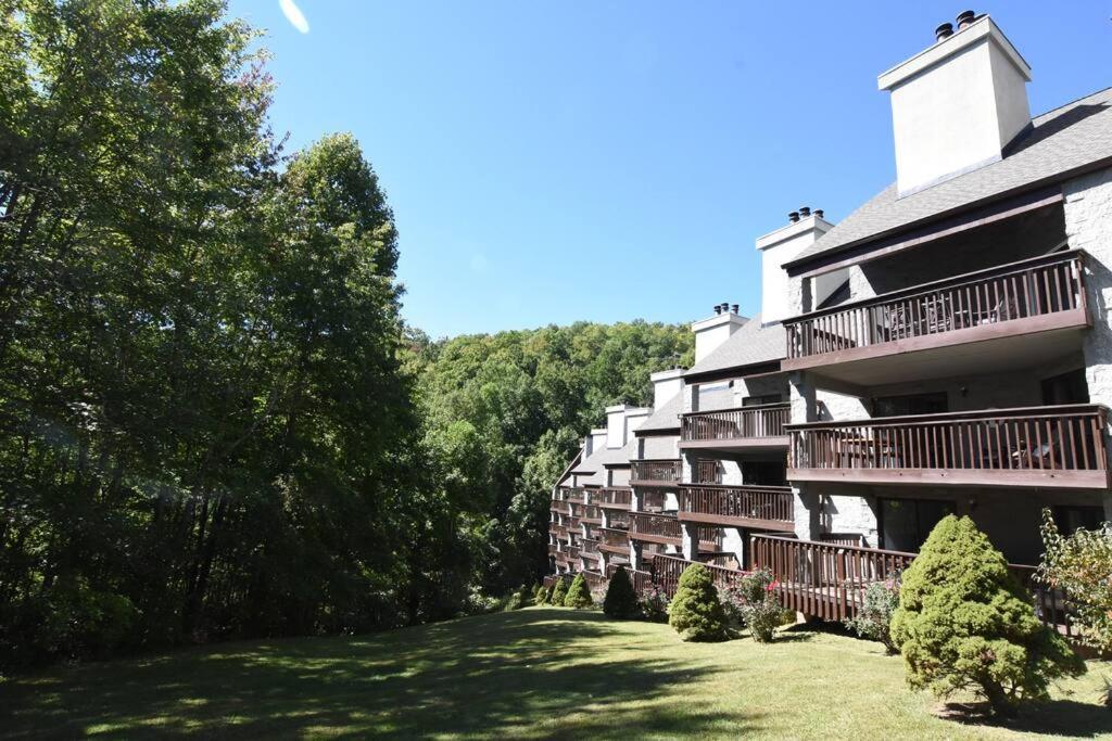 Views & Fireplace - Minutes To Gburg And Ober - Condo Gatlinburg Bagian luar foto