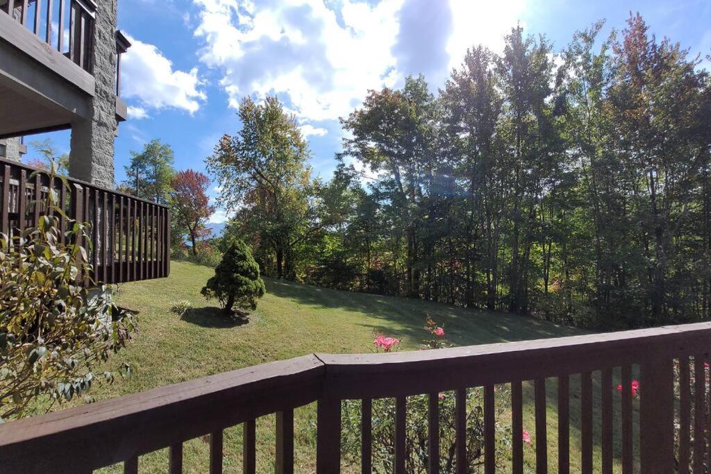 Views & Fireplace - Minutes To Gburg And Ober - Condo Gatlinburg Bagian luar foto